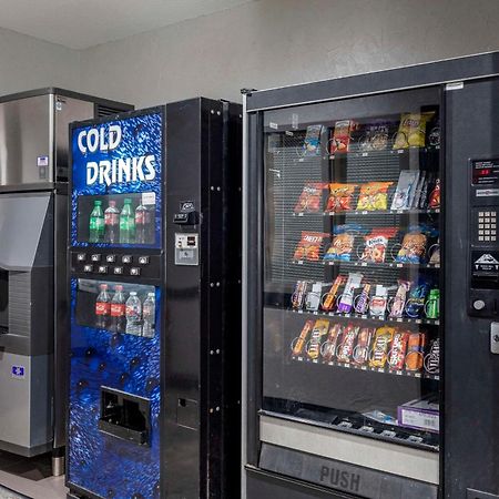 Quality Inn & Suites I-35 E-Walnut Hill Dallas Luaran gambar