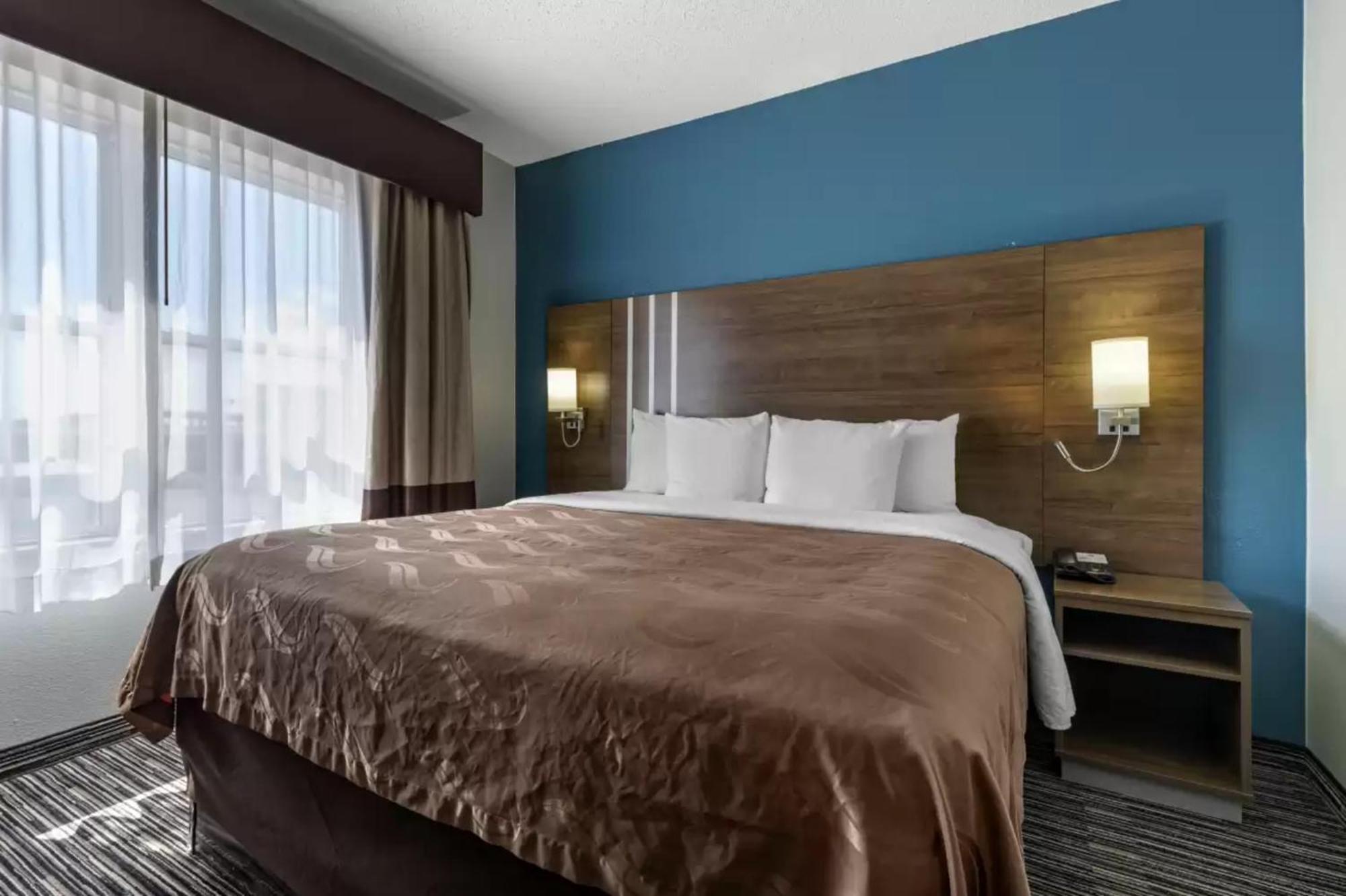 Quality Inn & Suites I-35 E-Walnut Hill Dallas Luaran gambar